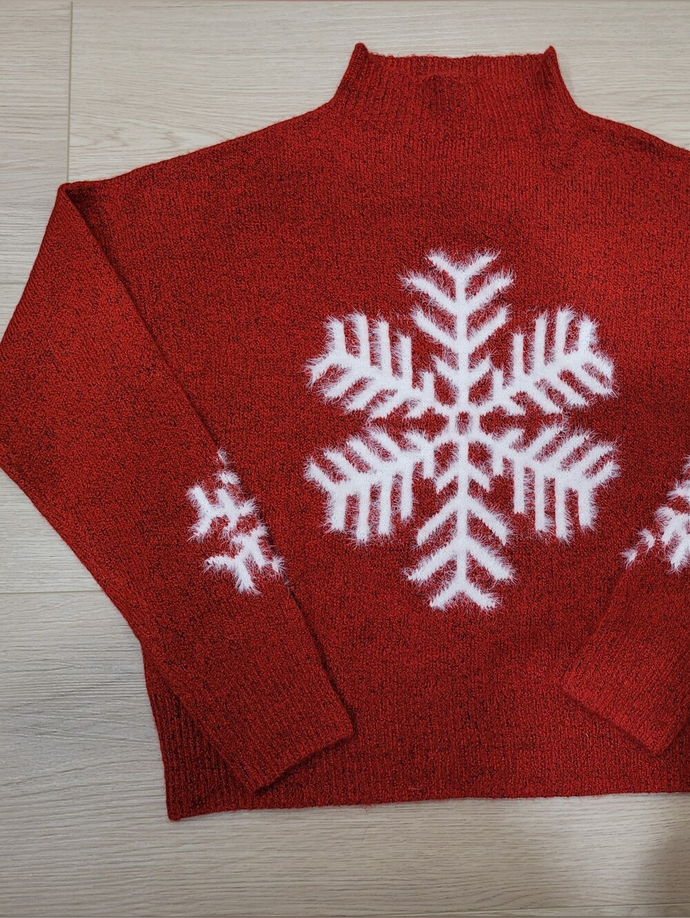 Jessica Simpson Red Crewneck Sweater with White Snowflake NWT
